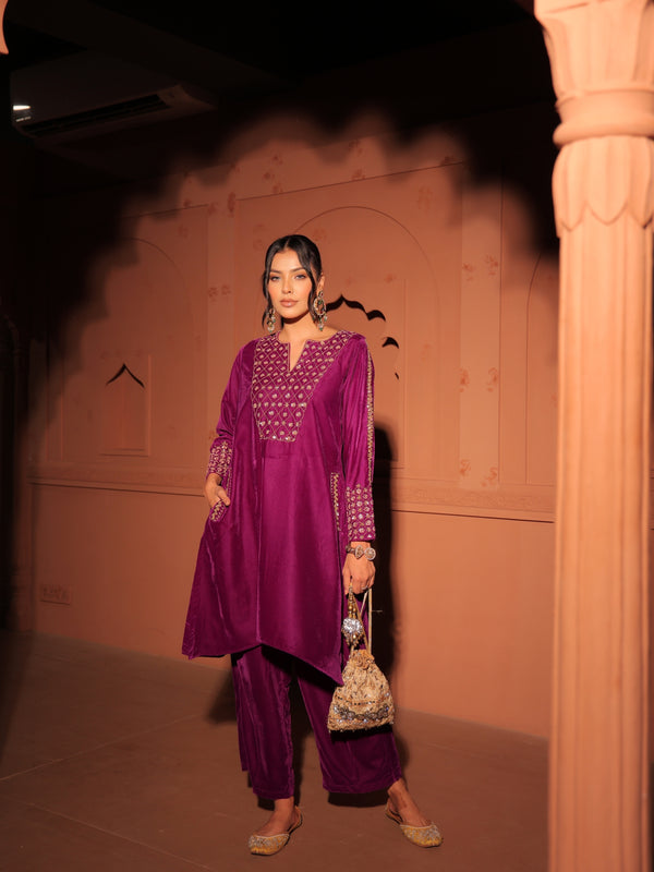 Purple Gold-Toned Embroidered Velvet Kurta Set